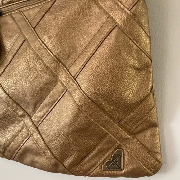 Y2K Roxy Purse 👜 - Picture 2 of 6
